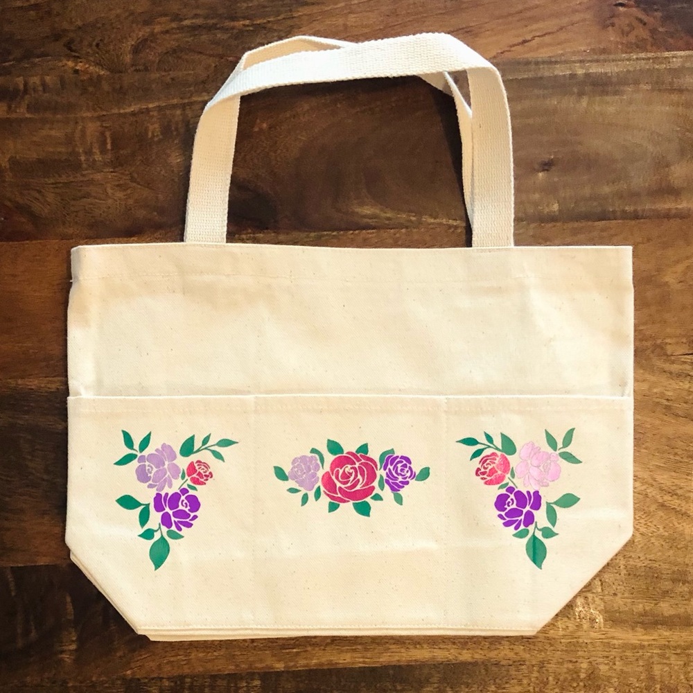 Roses Tote Bag